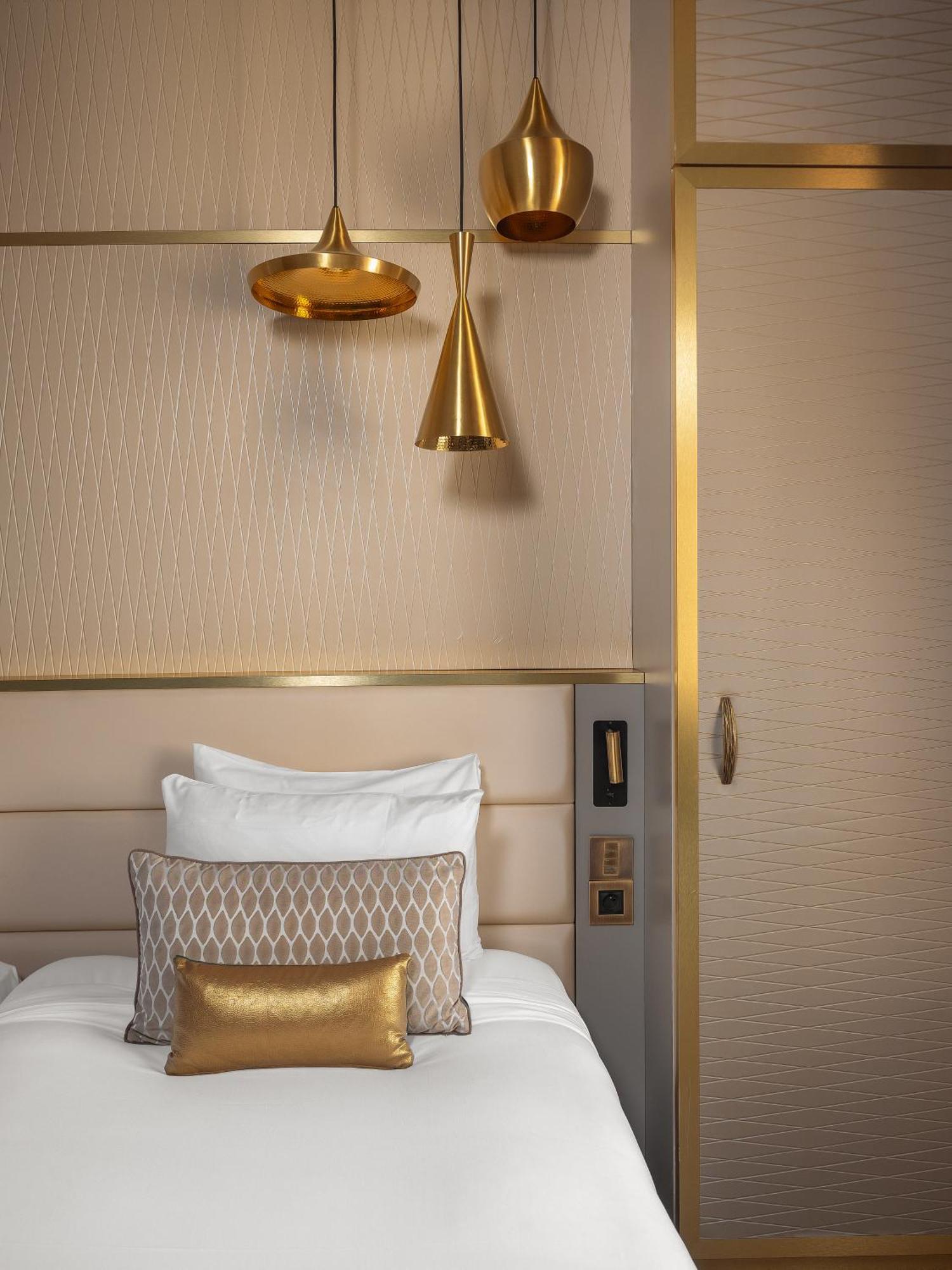 Niepce Paris, Curio Collection By Hilton Hotel Eksteriør billede